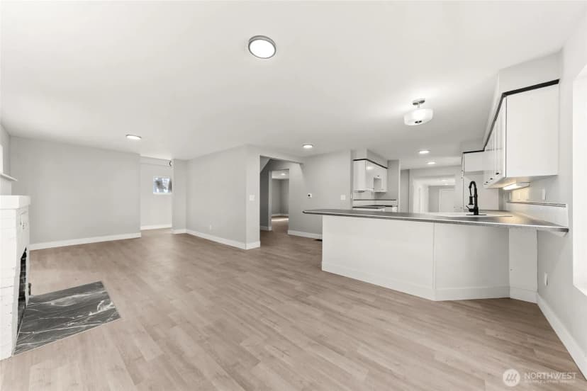 Property photo for 211 W Linden Street, Harrington photo 6