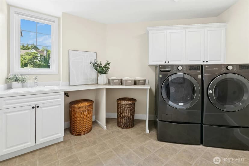 Property photo for 2070 277th Avenue Se, Sammamish photo 20