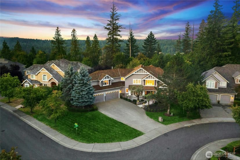 Property photo for 2070 277th Avenue Se, Sammamish photo 4
