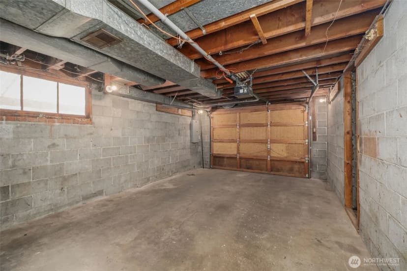 Property photo for 9119 17th Avenue Ne, Seattle photo 18