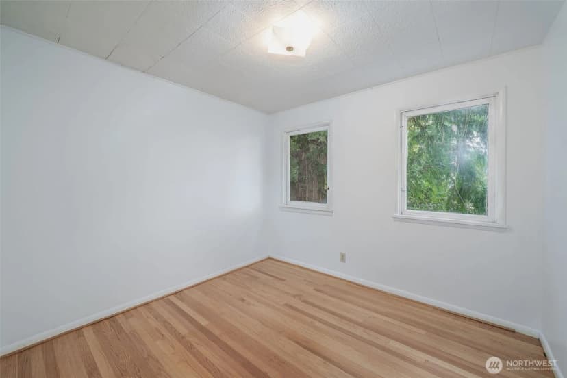 Property photo for 9119 17th Avenue Ne, Seattle photo 12