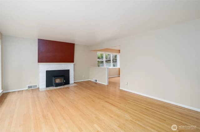 Property photo for 9119 17th Avenue Ne, Seattle photo 5