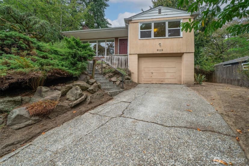 Property photo for 9119 17th Avenue Ne, Seattle photo 23