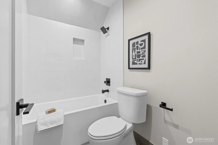 Property photo for 18616 92nd Avenue Ne, Bothell photo 33