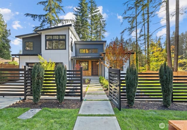 Property photo for 18616 92nd Avenue Ne, Bothell photo 3