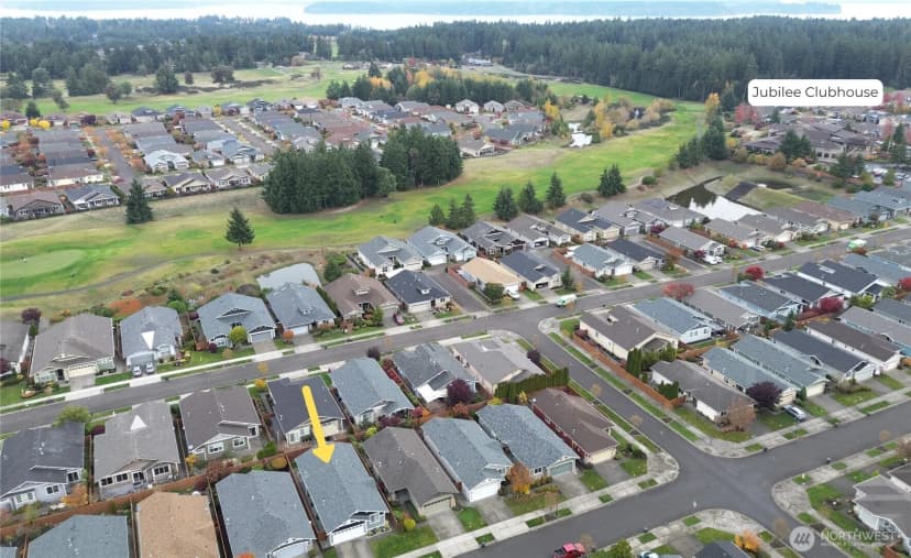 Property photo for 8218 Bainbridge Loop Ne, Lacey photo 32