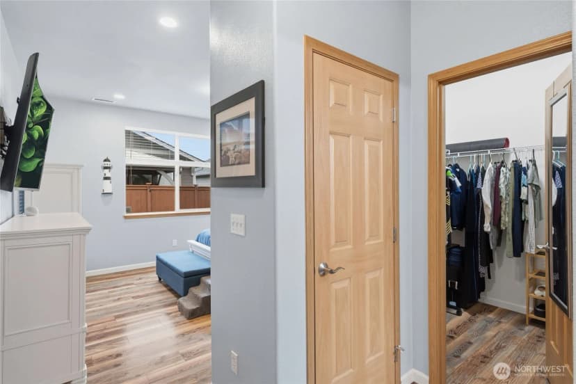 Property photo for 8218 Bainbridge Loop Ne, Lacey photo 23