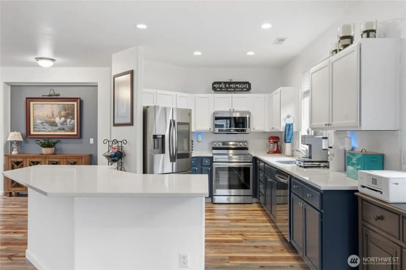 Property photo for 8218 Bainbridge Loop Ne, Lacey photo 15
