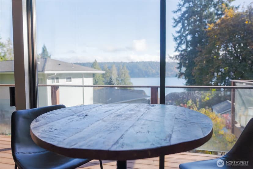 Property photo for 4005 Ne Derek Drive, Bremerton photo 3
