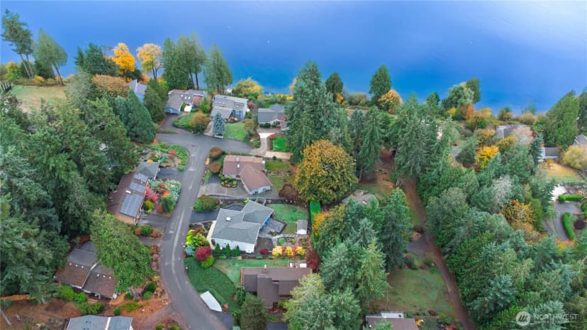 Property photo for 4005 Ne Derek Drive, Bremerton photo 35