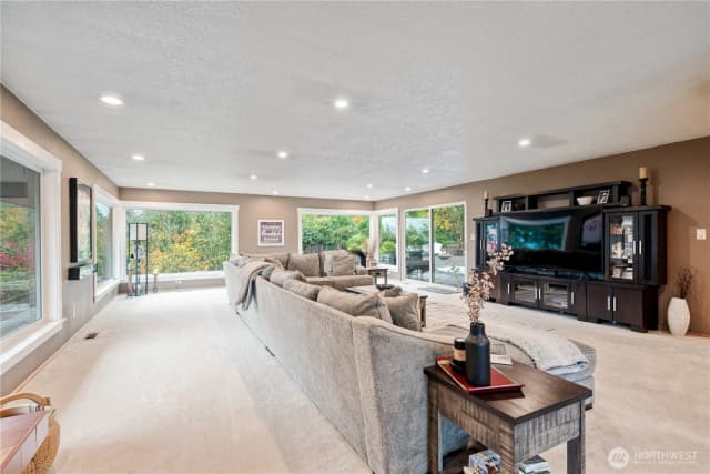 Property photo for 8 Tree Top Road, Longview photo 5