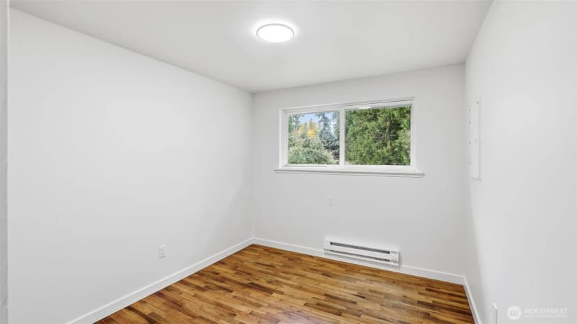 Property photo for 19615 Se 136th Street, Renton photo 18