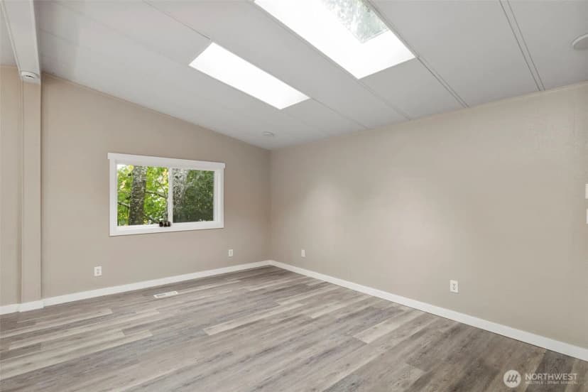 Property photo for 6717 E Polk Avenue, Port Orchard photo 8