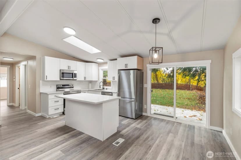 Property photo for 6717 E Polk Avenue, Port Orchard photo 12