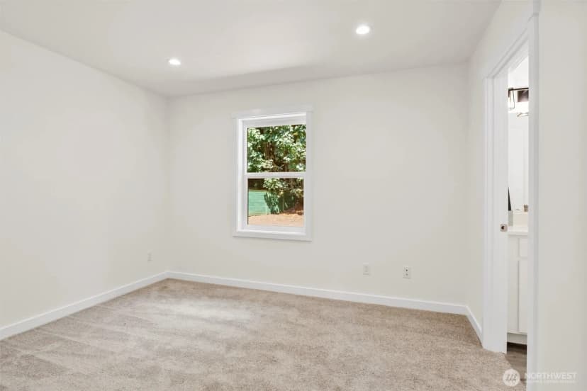 Property photo for 565 Rainbow Drive, Sedro Woolley photo 11