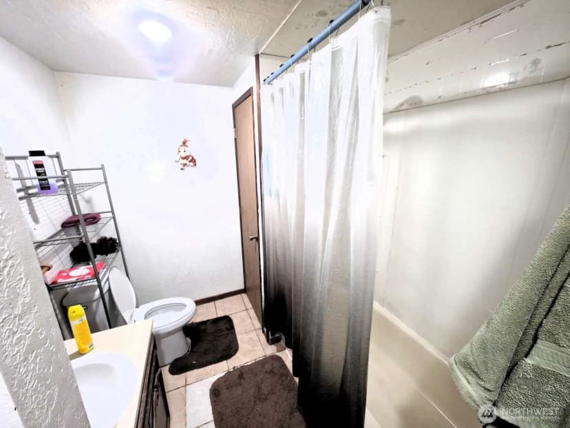 Property photo for 44 Weatherstone Road, Omak photo 8