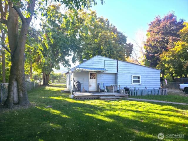 Property photo for 44 Weatherstone Road, Omak photo 2