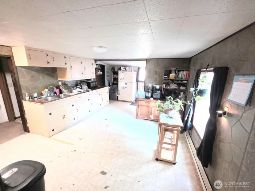Property photo for 44 Weatherstone Road, Omak photo 7