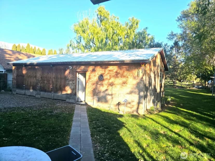 Property photo for 44 Weatherstone Road, Omak photo 22
