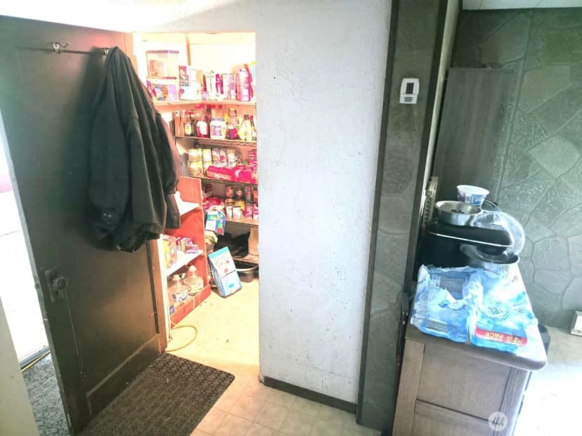 Property photo for 44 Weatherstone Road, Omak photo 18