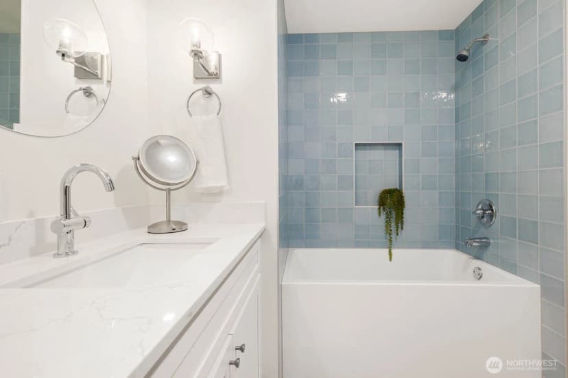 Property photo for 19425 Hollyhills Drive Ne, Bothell photo 22