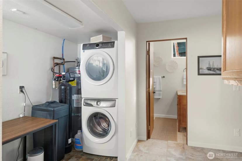 Property photo for 650 Ne Otis Street, Coupeville photo 18