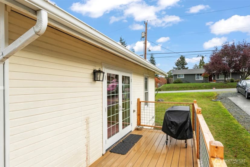 Property photo for 650 Ne Otis Street, Coupeville photo 21