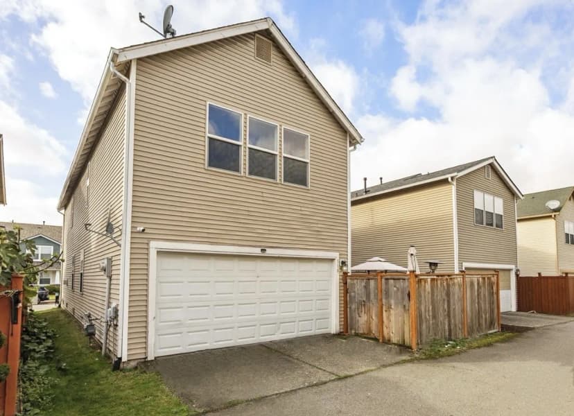 Property photo for 310 Index Place Se, Renton photo 28
