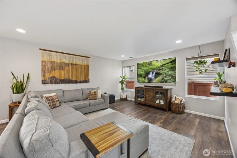 Property photo for 310 Index Place Se, Renton photo 6