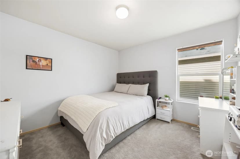 Property photo for 310 Index Place Se, Renton photo 19