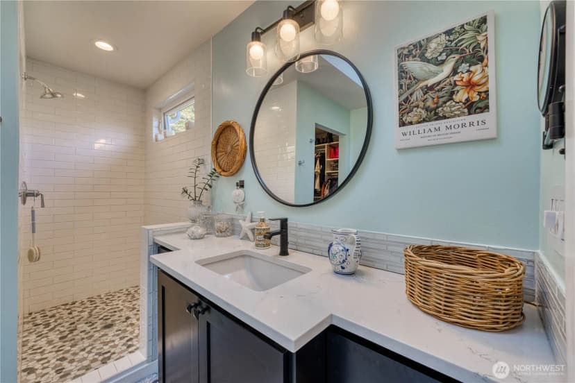Property photo for 10536 Ne 189th Street, Bothell photo 17