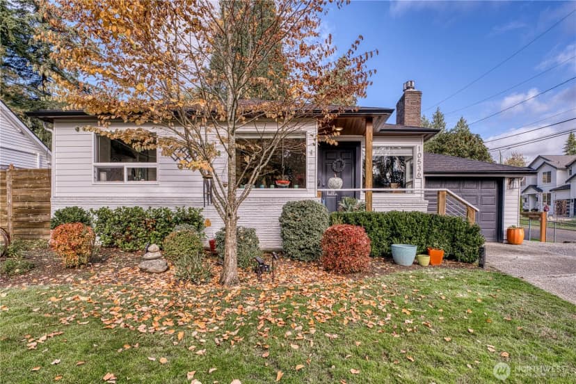 Property photo for 10536 Ne 189th Street, Bothell photo 2