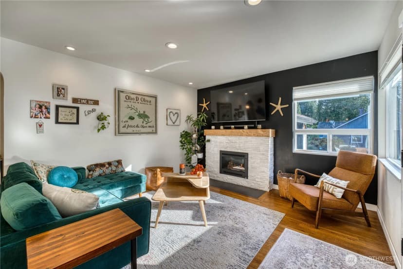 Property photo for 10536 Ne 189th Street, Bothell photo 4