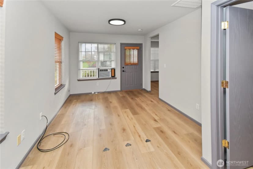 Property photo for 1162 Sinclair Way #55, Burlington photo 12