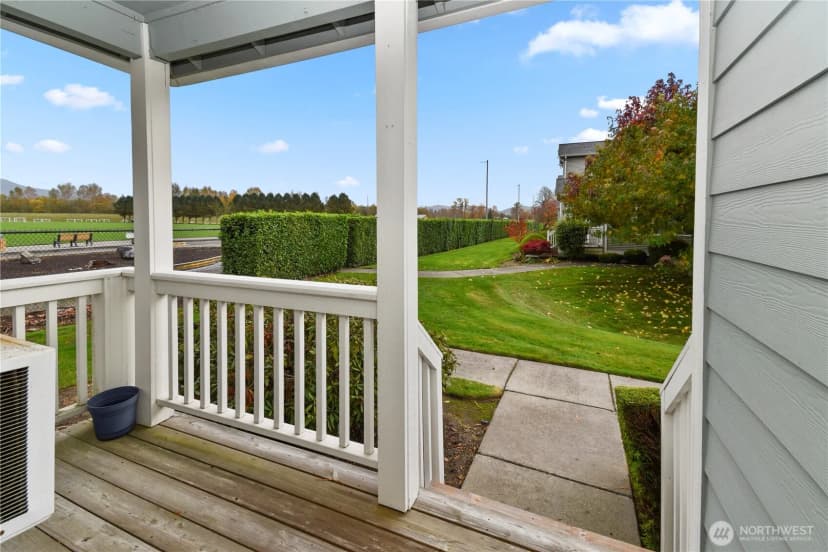 Property photo for 1162 Sinclair Way #55, Burlington photo 2
