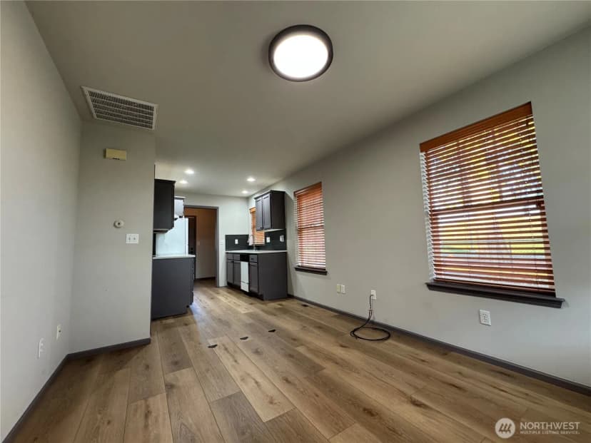 Property photo for 1162 Sinclair Way #55, Burlington photo 10