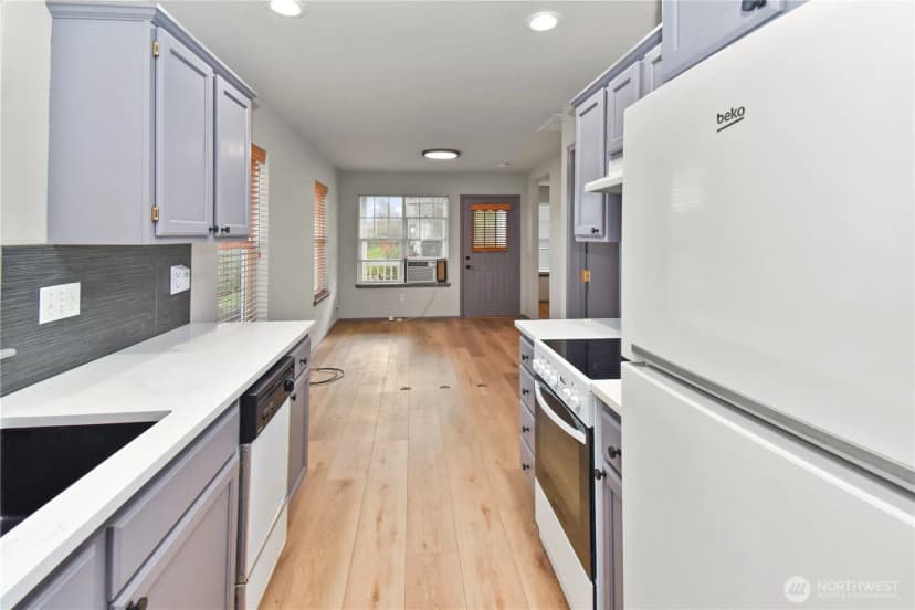 Property photo for 1162 Sinclair Way #55, Burlington photo 21