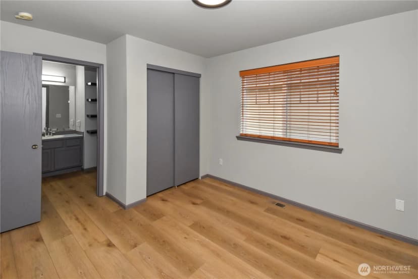 Property photo for 1162 Sinclair Way #55, Burlington photo 32