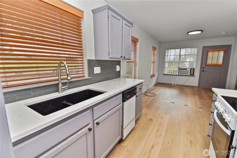 Property photo for 1162 Sinclair Way #55, Burlington photo 19