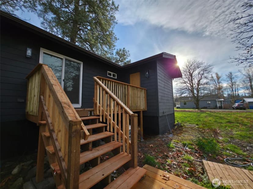 Property photo for 211 S Market Street, Bucoda photo 18