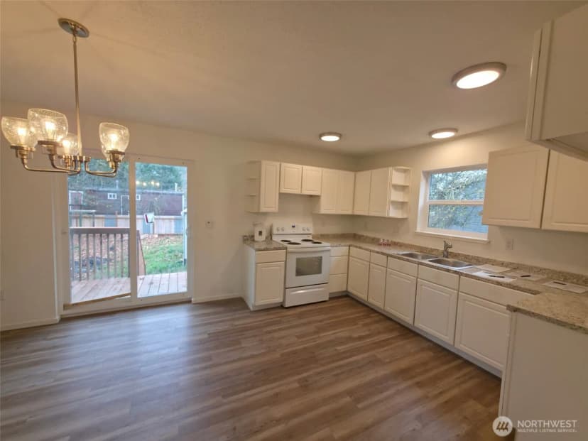 Property photo for 211 S Market Street, Bucoda photo 9