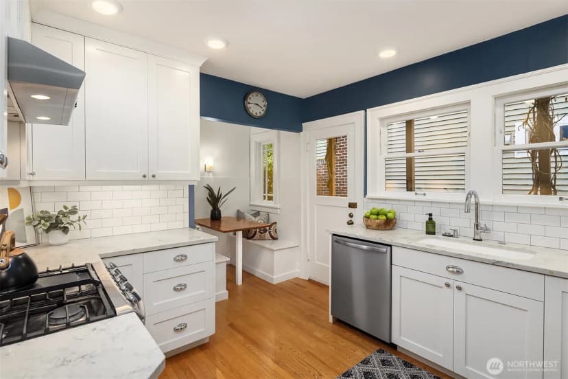 Property photo for 5711 Latona Avenue Ne, Seattle photo 13