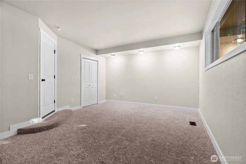 Property photo for 5002 95th Avenue W, University Place photo 16
