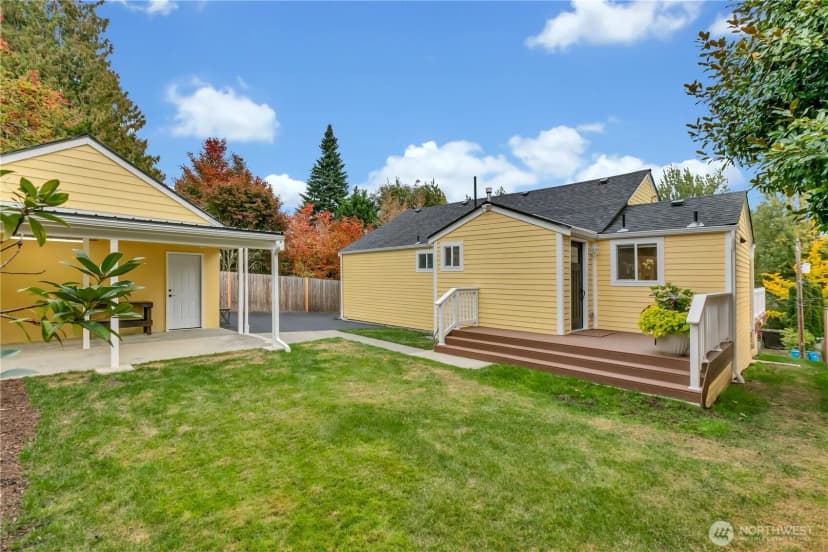 Property photo for 15543 11th Avenue Ne, Shoreline photo 24