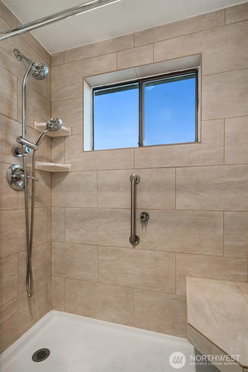 Property photo for 9764 Rainier Avenue S, Seattle photo 20