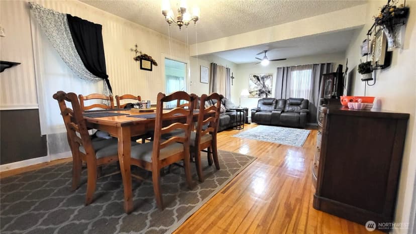 Property photo for 1113 S County Road, Warden photo 19
