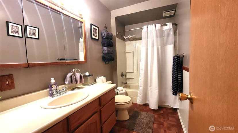 Property photo for 1113 S County Road, Warden photo 13