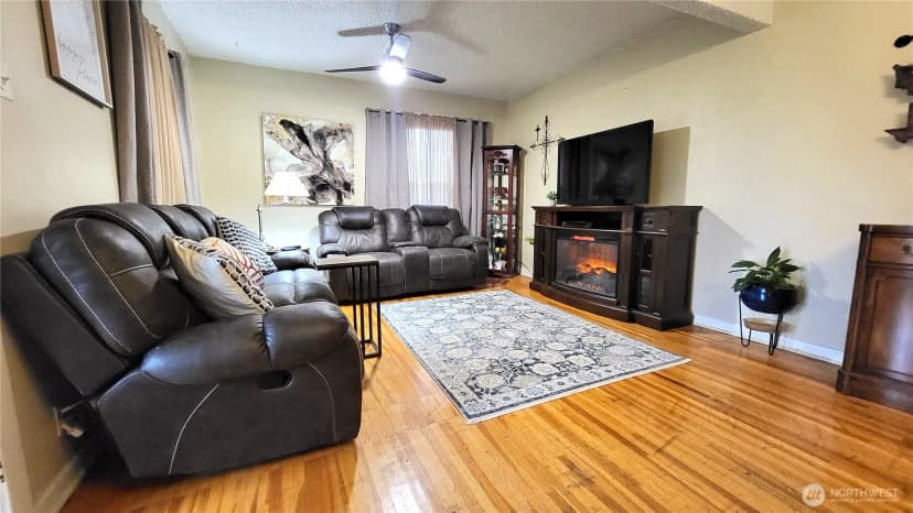Property photo for 1113 S County Road, Warden photo 18