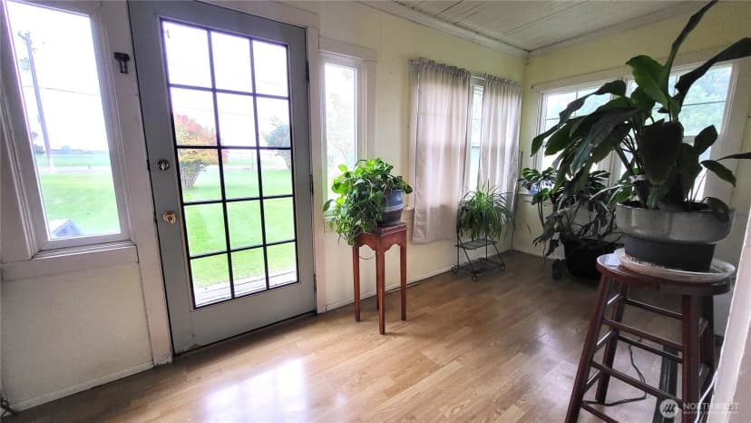 Property photo for 1113 S County Road, Warden photo 16