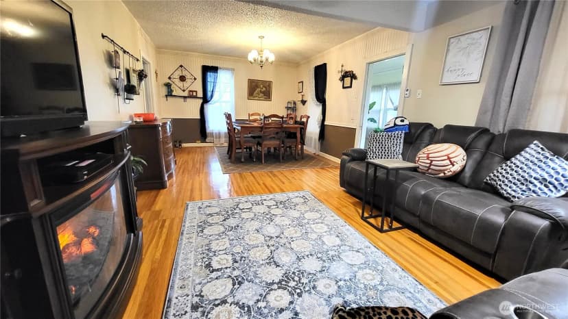 Property photo for 1113 S County Road, Warden photo 15